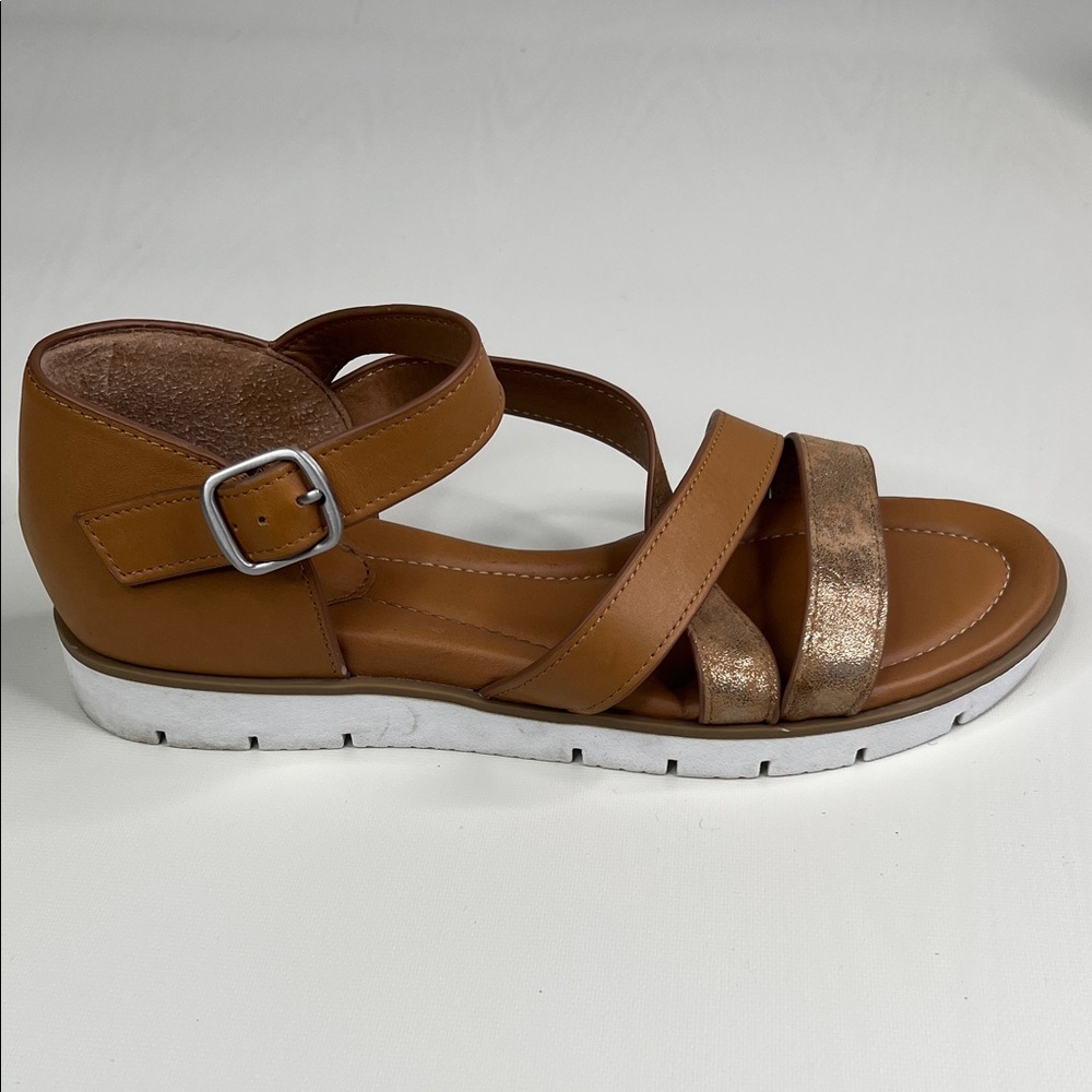 Sofft Women's Tan and Gold fleck Comfort Sandals